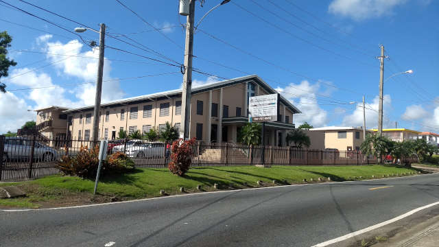 Vista del estacionamiento de la Iglesia